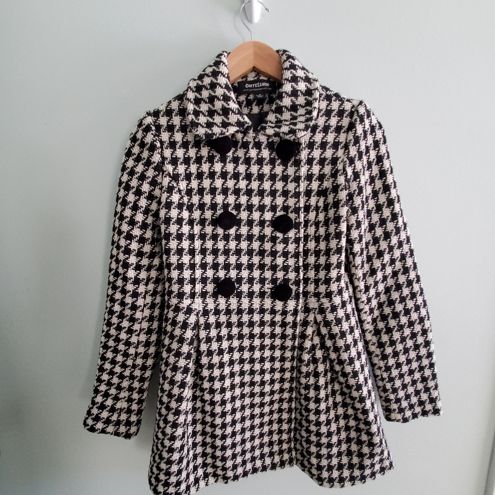 Black and white Houndstooth peacoat